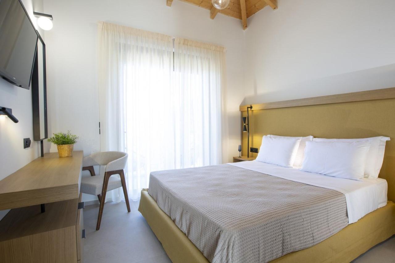 Inorato - Luxury Villa With Private Swimming Pool Kalamítsi المظهر الخارجي الصورة